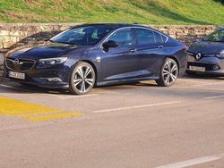 Blau Gebraucht 2018 Opel Insignia Exklusiv Limousine | 20.000 € (Fairer Preis)