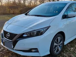 Weiß Gebraucht 2022 Nissan Leaf Acenta Kleinwagen | 15.500 € (Fairer Preis)