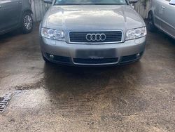 Silber Gebraucht 2002 Audi A4 Kombi | 850 € (Superpreis)