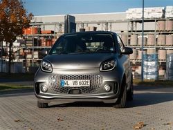 Grau Gebraucht 2023 Smart ForTwo Electric Drive Cabrio | 16.500 € (Fairer Preis)