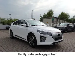 Polar white / sol Gebraucht 2022 Hyundai Ioniq 6 Prime Limousine | 21.985 € (Teuer)