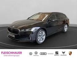 Andere farbe Gebraucht 2024 Skoda Superb Selection Kombi | 33.490 € (Superpreis)