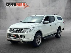 Weiß Gebraucht 2015 Mitsubishi L200 Plus Abholung | 26.999 €