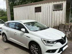 Weiß Gebraucht 2020 Renault Mégane GrandTour LIMITED Kombi | 14.700 € (Guter Preis)