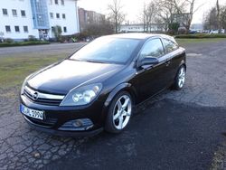 Schwarz Gebraucht 2006 Opel Astra GTC Sport Limousine | 2.850 € (Fairer Preis)