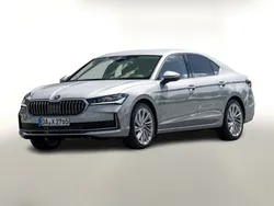 Silber Neu 2025 Skoda Superb Limousine | 32.988 € (Superpreis)