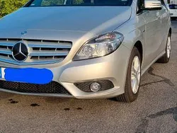 Silber Gebraucht 2012 Mercedes B180 Edition 1 Van / Kleinbus | 9.200 € (Fairer Preis)