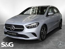 Metalliclack hightechsilber Gebraucht 2024 Mercedes B180 Progressive Van / Kleinbus | 31.990 € (Guter Preis)