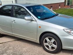 Grün Gebraucht 2003 Toyota Camry Limousine | 2.499 € (Fairer Preis)