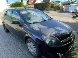 Schwarz Gebraucht 2009 Opel Astra Kombi | 1.250 € (Guter Preis)
