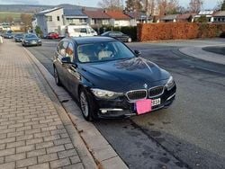 Schwarz Gebraucht 2016 BMW 318 Luxury Line Kombi | 7.800 € (Fairer Preis)
