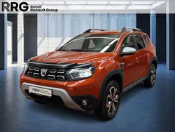 Orange Gebraucht 2021 Dacia Duster Prestige SUV | 16.750 € (Teuer)