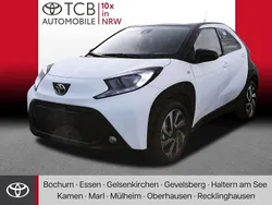 Weiß Gebraucht 2024 Toyota Aygo Kleinwagen | 16.989 € (Fairer Preis)