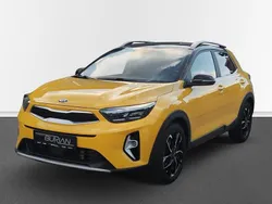 Gelb Gebraucht 2021 Kia Stonic Spirit SUV | 15.990 € (Fairer Preis)