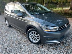 Grau Gebraucht 2018 VW Touran Van / Kleinbus | 16.999 € (Guter Preis)