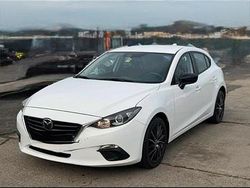 Weiß Gebraucht 2014 Mazda 3 Prime-Line Limousine | 8.900 € (Teuer)