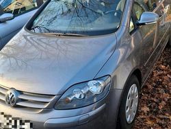 Grau Gebraucht 2007 VW Golf Plus Cross Van / Kleinbus | 3.900 €