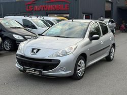 Grau Gebraucht 2009 Peugeot 206+ Kleinwagen | 3.450 € (Etwas zu teuer)