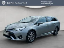 Grau Gebraucht 2017 Toyota Avensis Multidrive S Kombi | 16.970 € (Fairer Preis)