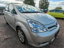 Silber Gebraucht 2004 Toyota Corolla Verso Executive Van / Kleinbus | 2.499 € (Superpreis)