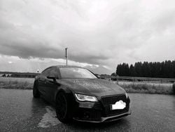 Grau Gebraucht 2010 Audi RS7 Kleinwagen | 17.000 €