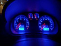 Silber Gebraucht 2005 VW Polo Cross Kleinwagen | 3.500 € (Etwas zu teuer)