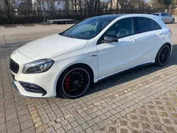 Weiß Gebraucht 2017 Mercedes A45 AMG AMG Limousine | 29.900 € (Fairer Preis)