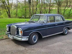 Blau Gebraucht 1962 Mercedes 220 Limousine | 15.900 €