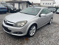 Silber Gebraucht 2006 Opel Astra Cabriolet Edition Cabrio | 2.750 € (Guter Preis)