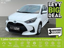 Schneeweiß Gebraucht 2022 Toyota Yaris Hybrid Business Edition Kleinwagen | 17.390 € (Guter Preis)