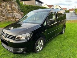 Schwarz Gebraucht 2015 VW Caddy Maxi Comfortline Van / Kleinbus | 11.690 € (Guter Preis)