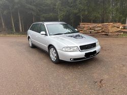 Silber Gebraucht 2000 Audi A4 Kombi | 1.650 € (Fairer Preis)