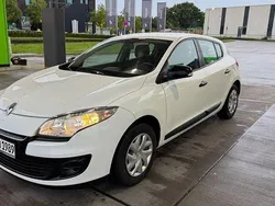 Weiß Gebraucht 2013 Renault Mégane III Initiale Paris Limousine | 4.300 € (Superpreis)