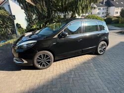 Schwarz Gebraucht 2013 Renault Scénic III Bose Edition Van / Kleinbus | 5.999 €