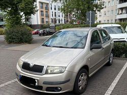 Gold Gebraucht 2005 Skoda Fabia Comfort Kleinwagen | 2.500 € (Etwas zu teuer)