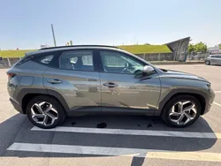 Grau Gebraucht 2023 Hyundai Tucson SUV | 31.450 € (Guter Preis)