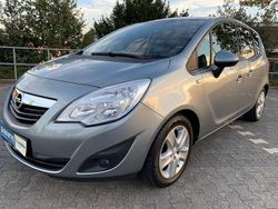 Grau metallic Gebraucht 2012 Opel Meriva Innovation Van / Kleinbus | 8.400 € (Teuer)