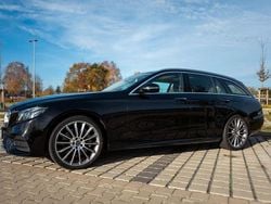 Schwarz Gebraucht 2019 Mercedes E400 AMG line Limousine | 36.900 € (Fairer Preis)
