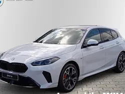 Weiß Neu 2025 BMW 118 Performance Kleinwagen | 41.500 € (Teuer)