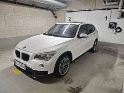 Weiß Gebraucht 2014 BMW X1 xLine SUV | 13.500 € (Etwas zu teuer)