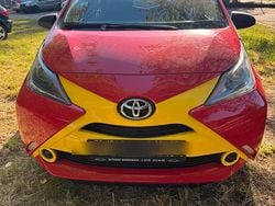 Rot Gebraucht 2016 Toyota Aygo Kleinwagen | 6.400 € (Fairer Preis)