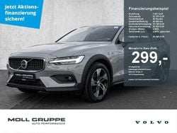 Vapour grey / metallic Gebraucht 2023 Volvo V60 CC Plus Kombi | 36.450 € (Fairer Preis)