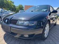 Schwarz Gebraucht 2003 Seat Leon Kleinwagen | 500 € (Guter Preis)
