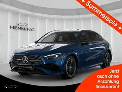 Schwarz Gebraucht 2024 Mercedes A220 AMG Limousine | 40.780 € (Teuer)
