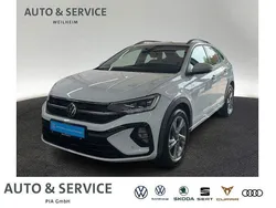Weiß pure white Gebraucht 2024 VW Taigo R-line SUV | 27.490 € (Fairer Preis)