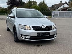 Silber Gebraucht 2014 Skoda Octavia Ambition Kombi | 6.990 € (Fairer Preis)
