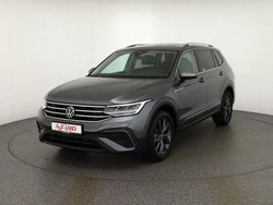 Grau Gebraucht 2022 VW Tiguan Allspace Life SUV | 32.950 € (Fairer Preis)