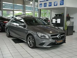 Grau Gebraucht 2014 Mercedes CLA200 Limousine | 13.500 € (Fairer Preis)