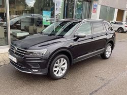 Deep black perleffekt Gebraucht 2020 VW Tiguan Allspace R-line SUV | 30.990 € (Fairer Preis)
