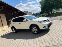 Weiß Gebraucht 2015 Nissan X-Trail Acenta SUV | 9.800 € (Fairer Preis)